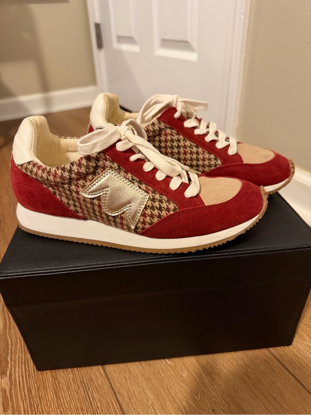 Birdies The Roadrunner Primary Red Houndstooth Suede Sneakers NWOB - 6.5